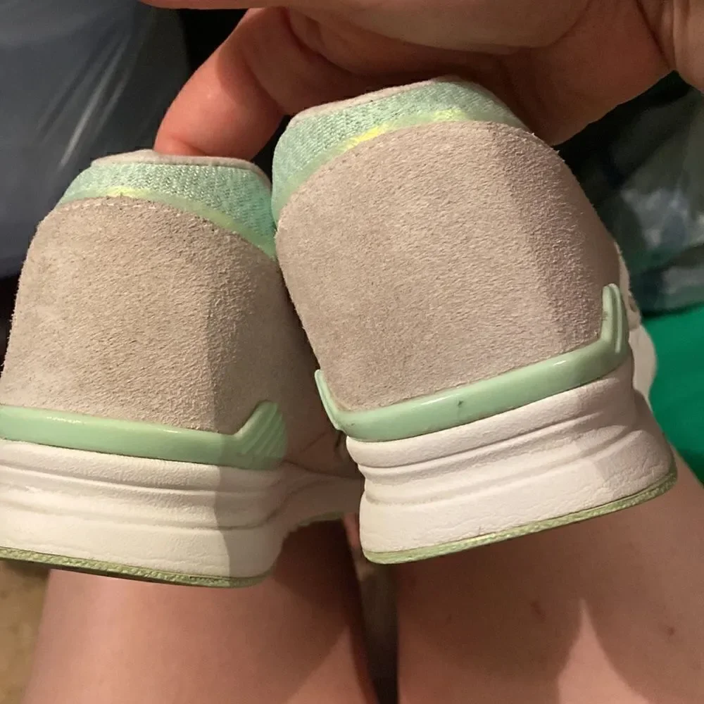 Used New Balance Womens 697 WL697PTT Mint Green Shoe - Picture 5 of 7